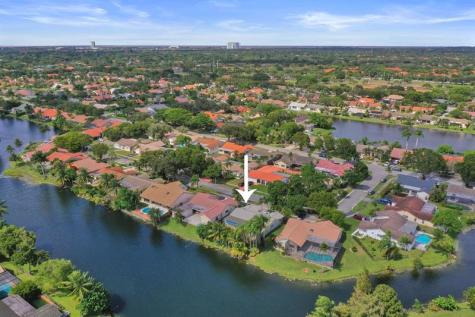 10402 NW 5th Manor Plantation FL 33324