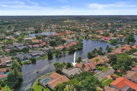 10402 NW 5th Manor Plantation FL 33324