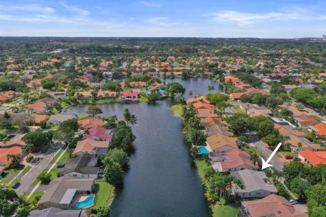 10402 NW 5th Manor Plantation FL 33324