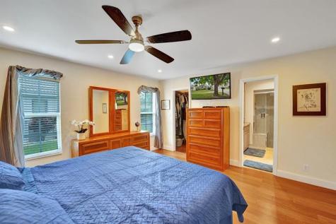 10402 NW 5th Manor Plantation FL 33324
