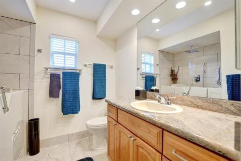 10402 NW 5th Manor Plantation FL 33324
