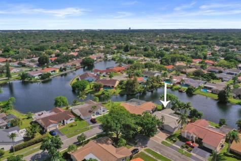 10402 NW 5th Manor Plantation FL 33324