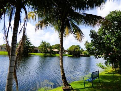 10402 NW 5th Manor Plantation FL 33324