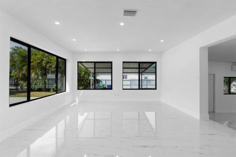 16011 NW 38th Court Opa-Locka FL 33054