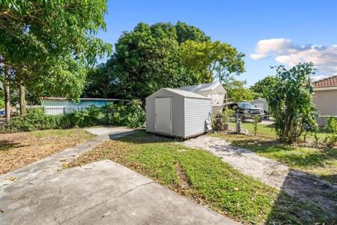 16011 NW 38th Court Opa-Locka FL 33054
