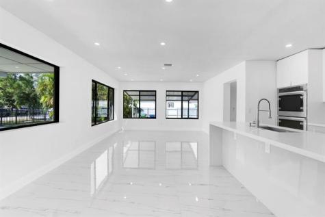 16011 NW 38th Court Opa-Locka FL 33054