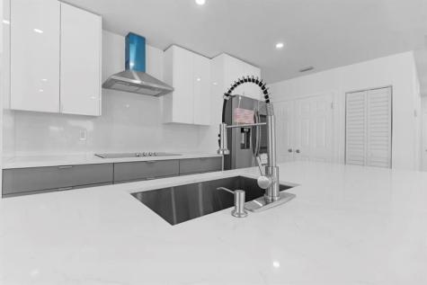 16011 NW 38th Court Opa-Locka FL 33054