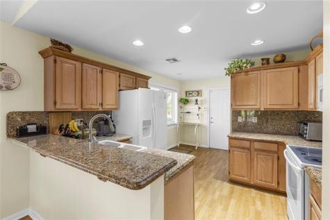 2933 Myrtle Oak Circle Davie FL 33328