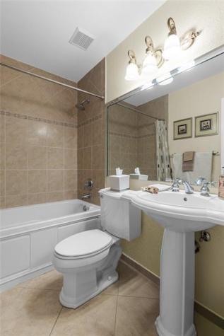 2933 Myrtle Oak Circle Davie FL 33328