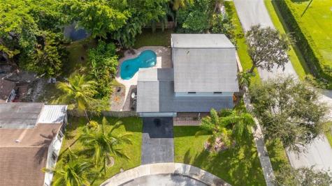 4770 SW 57th Terrace Davie FL 33314