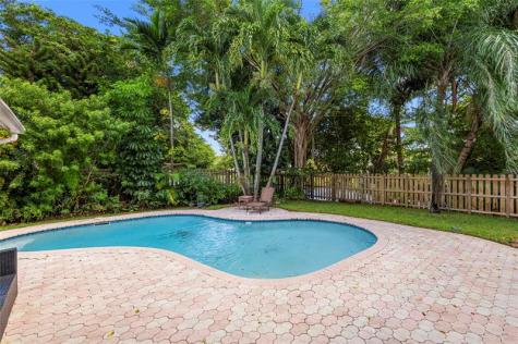 4770 SW 57th Terrace Davie FL 33314