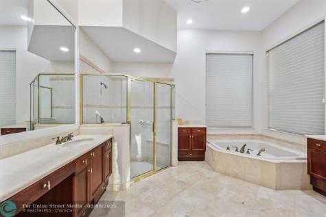 2753 W Stonebrook Circle Davie FL 33330