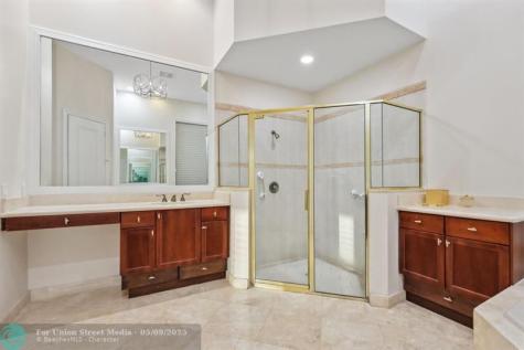 2753 W Stonebrook Circle Davie FL 33330