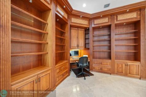 2753 W Stonebrook Circle Davie FL 33330