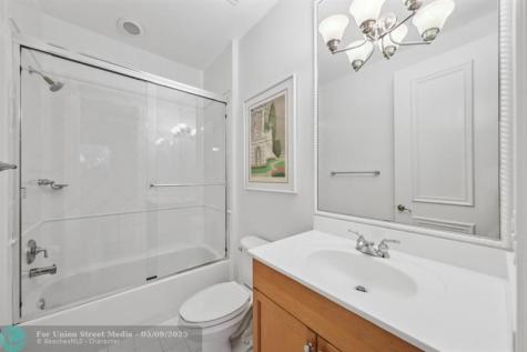 2753 W Stonebrook Circle Davie FL 33330