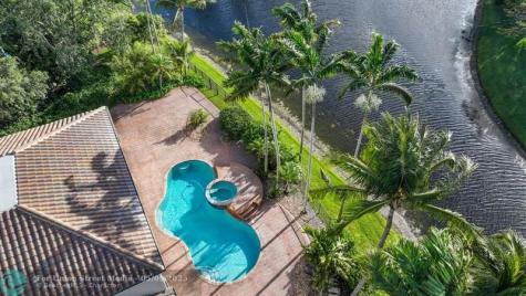 2753 W Stonebrook Circle Davie FL 33330