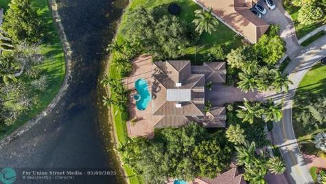 2753 W Stonebrook Circle Davie FL 33330