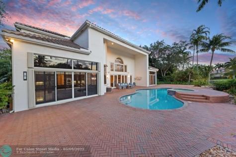 2753 W Stonebrook Circle Davie FL 33330