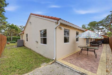 16921 SW 92nd Court Palmetto Bay FL 33157