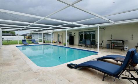329 SE 47th Cape Coral FL 33904