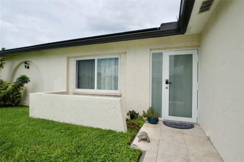 329 SE 47th Cape Coral FL 33904