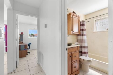 4510 NW 49th Court Tamarac FL 33319