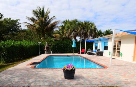 11886 NW 24th Street Coral Springs FL 33065