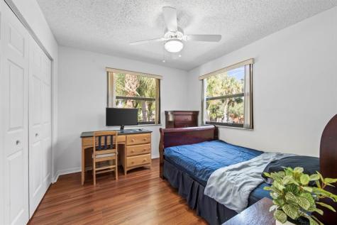 9838 Fairway Cove Lane Plantation FL 33324