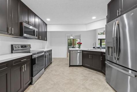9838 Fairway Cove Lane Plantation FL 33324