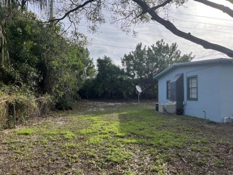 202 Southern Avenue Fort Pierce FL 34950