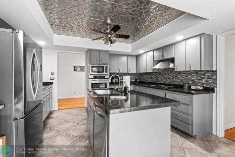 10158 SE Acorn Way Jupiter FL 33469