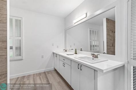 10158 SE Acorn Way Jupiter FL 33469
