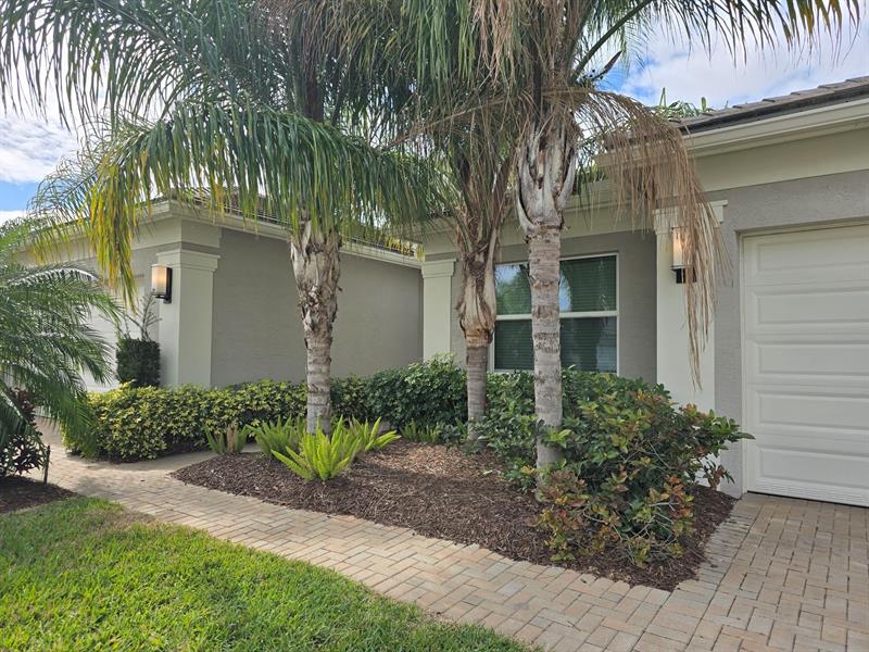 11932 SW Chestnut Grove Drive Port St Lucie FL 34987