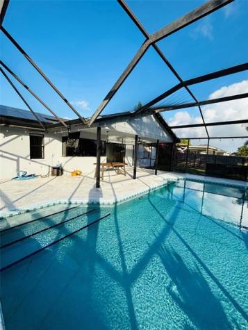 1064 SW Dalton Avenue Port St Lucie FL 34953