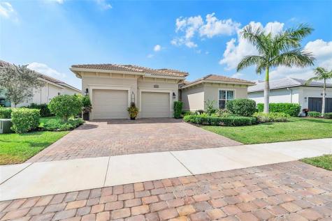 8674 SW Flutto Way Port St Lucie FL 34987