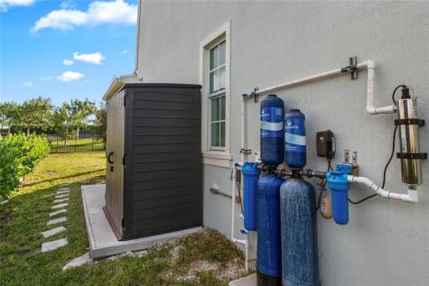 624 Hookline Circle Loxahatchee FL 33470