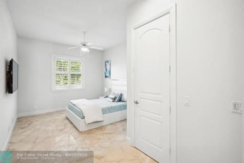 1008 Mandarin Isle Fort Lauderdale FL 33315