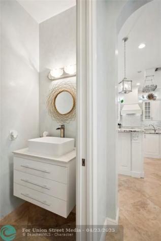 1008 Mandarin Isle Fort Lauderdale FL 33315