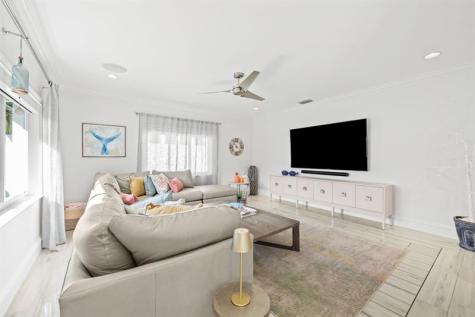 2228 NE 26th Street Lighthouse Point FL 33064