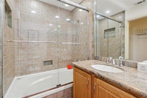 808 E Plantation Circle Plantation FL 33324