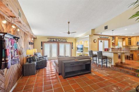 808 E Plantation Circle Plantation FL 33324
