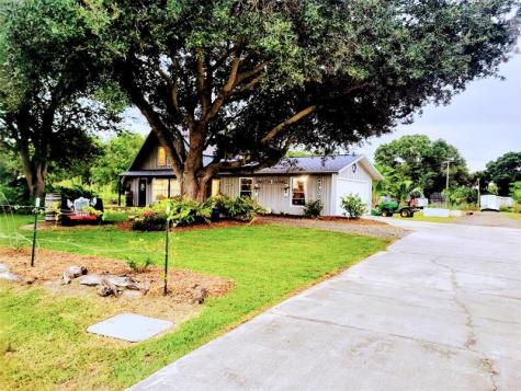 136 SW 85th Avenue Okeechobee FL 34974