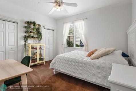 639 NE 17th Way Fort Lauderdale FL 33304