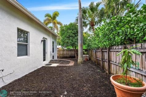 639 NE 17th Way Fort Lauderdale FL 33304