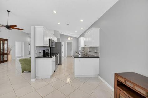 9820 Lemonwood Drive Boynton Beach FL 33437
