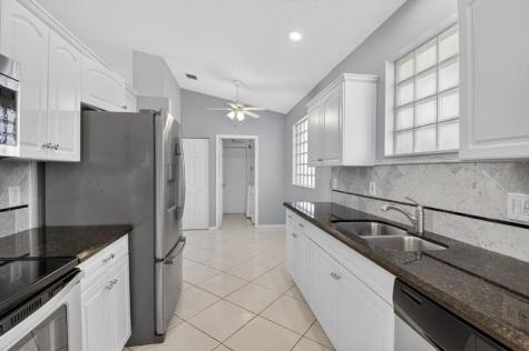 9820 Lemonwood Drive Boynton Beach FL 33437