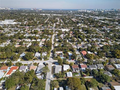 1445 NE 1st Avenue Fort Lauderdale FL 33304