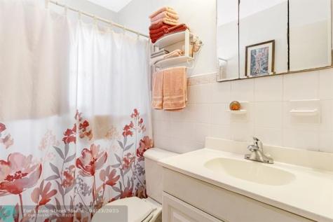 5713 NE 17th Avenue Fort Lauderdale FL 33334