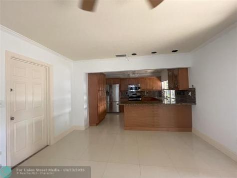 18250 SW 88th Place Palmetto Bay FL 33157