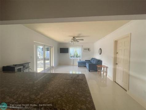 18250 SW 88th Place Palmetto Bay FL 33157